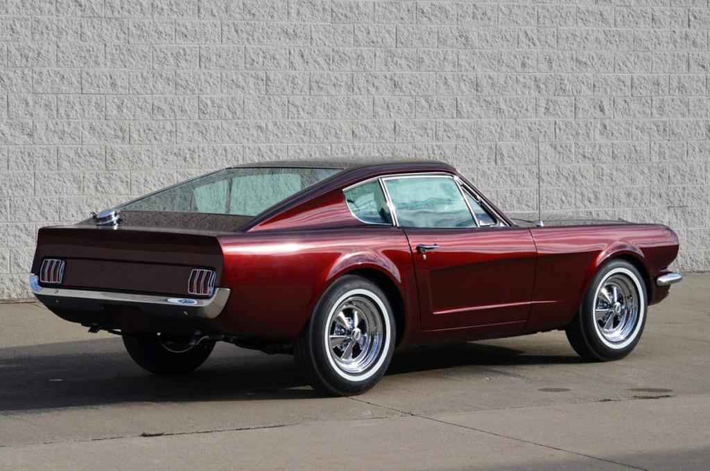 Mustang III Shorty